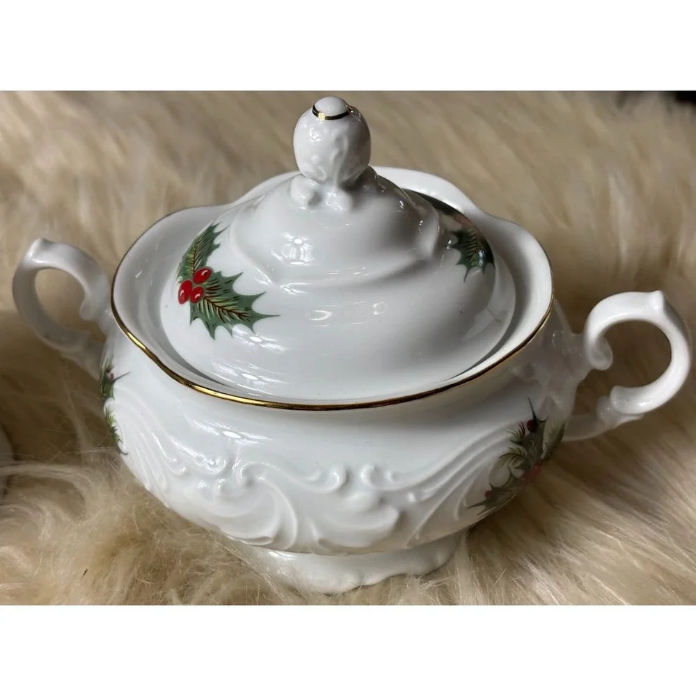 Royal Kent Poland Christmas Holly Creamer Sugar Bowl Set‎ Holiday